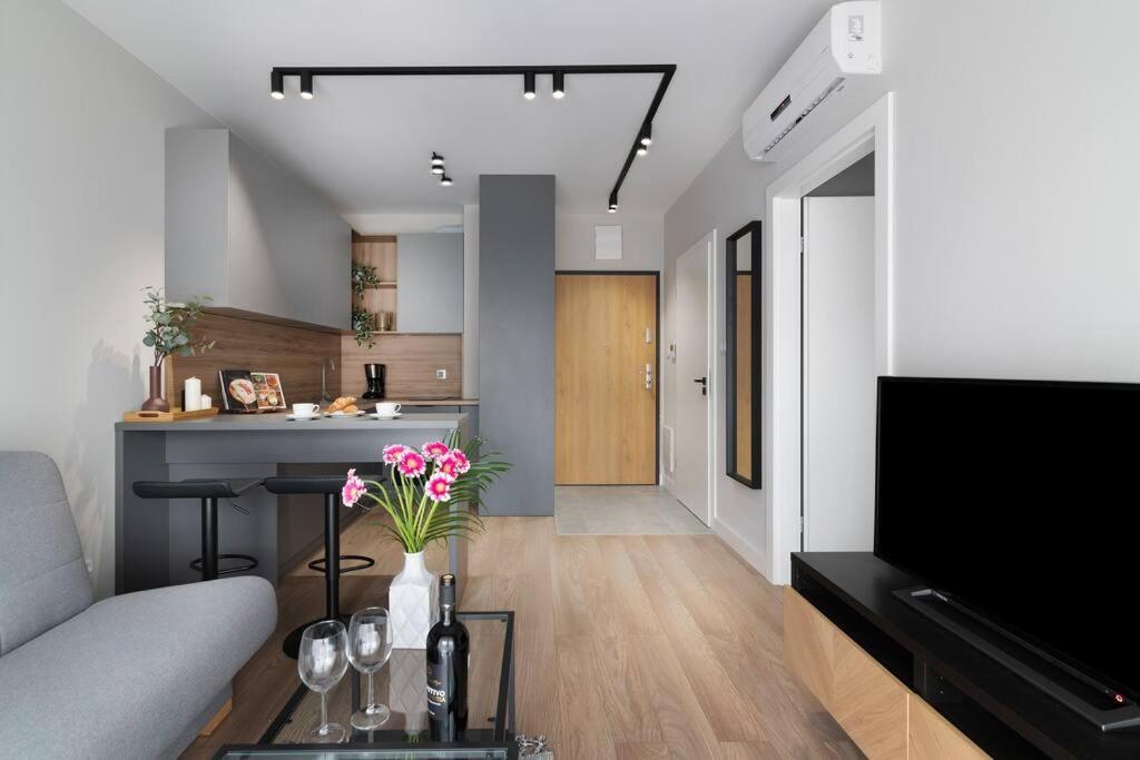 Easy Rent Apartments - Wettera II 루블린 외부 사진